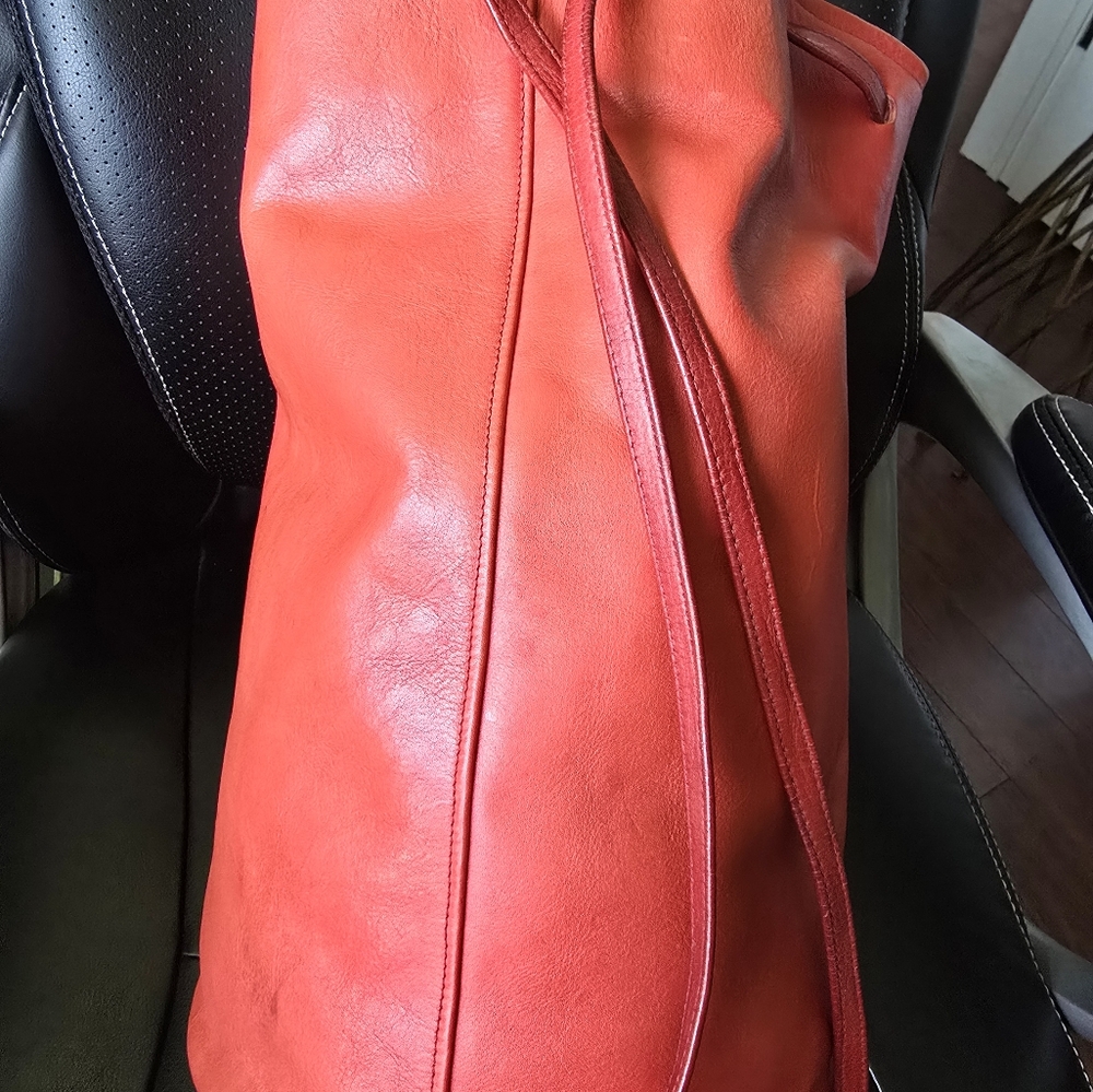 Vintage ROOTS Bucket/backpack/sling - Picture 4 of 8